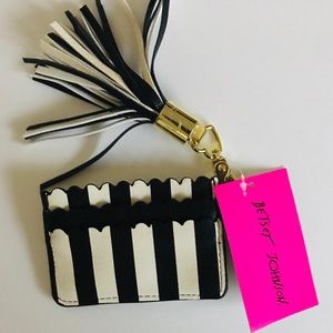 NWT Betsey Johnson tassel cardholder